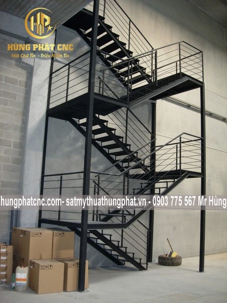 Cầu thang thoát hiểm tại tphcm | 0903 775 567 Mr Hùng chuyên sản xuất thi công cầu thang sắt thoát hiểm ngoài trời tại Quận 9 – quận 2 Tp Thủ Đức TPHCM.  