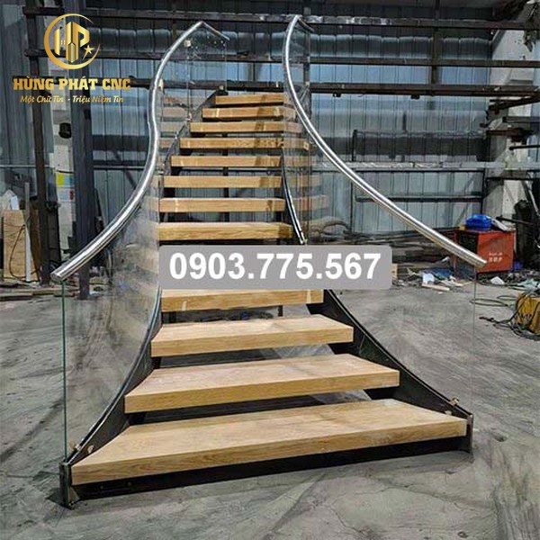 Địa chỉ làm cầu thang sắt xoắn hcm