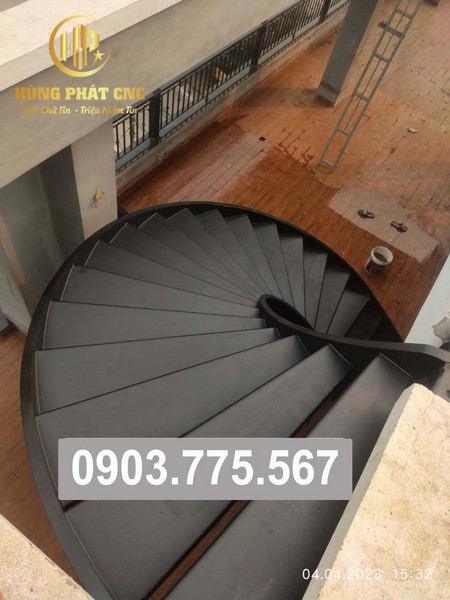 Một số ưu điểm mà cầu thang sắt mang lại | Nhận làm cầu thang xương sắt Quận 2 hcm