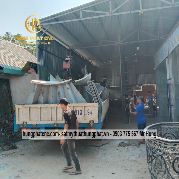 Kích thước tiêu chuẩn của cầu thang xoắn ốc bằng sắt? #1 Làm cầu thang xoắn ốc quận 8