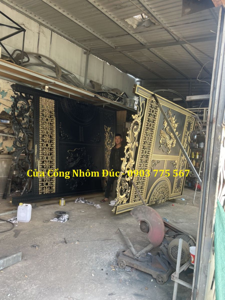 Thợ làm cửa nhôm đúc tại Đà Nẵng