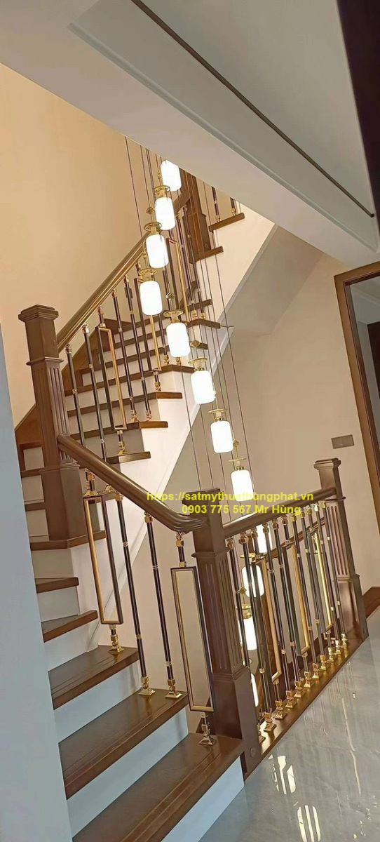 Cầu thang con tiện nhôm đúc quận 9