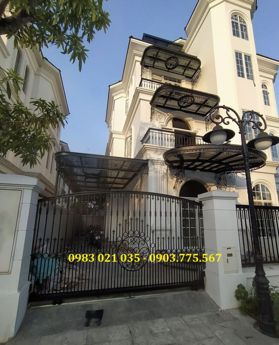Mái kính mỹ thuật ở Sơn Trà